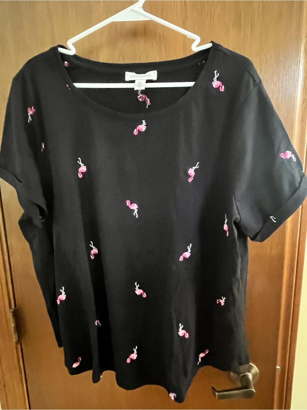 Black Women’s Tee with Pink Flamingo Embroidery vintage america xxl